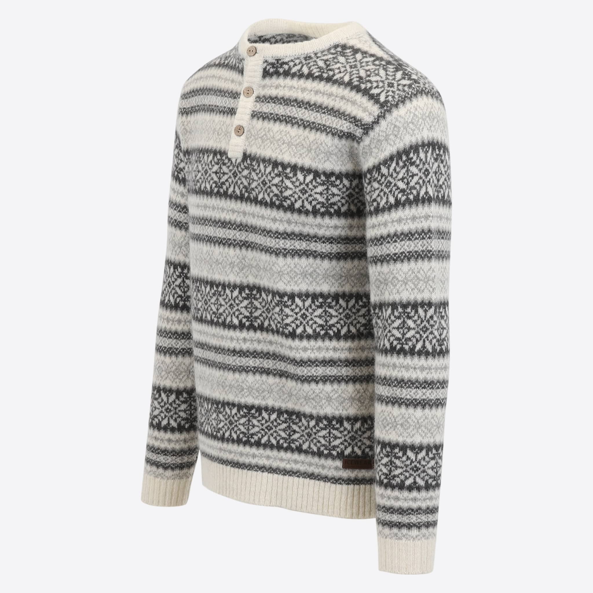 Urður Men's half buttoned wool sweater